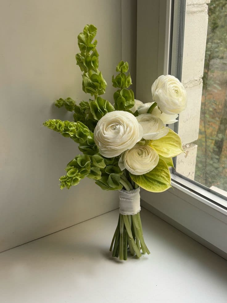 Hoa Cầm Tay Cô Dâu - Romance